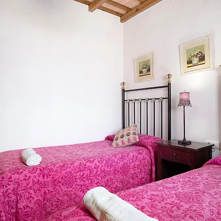 Marta Kır Evi