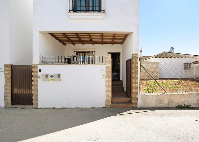 Marta كونيل ذي لا فرونتيرا